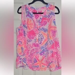Lilly Pulitzer 100% Silk Excellent cond flowy tank.  Make any day a beach day!